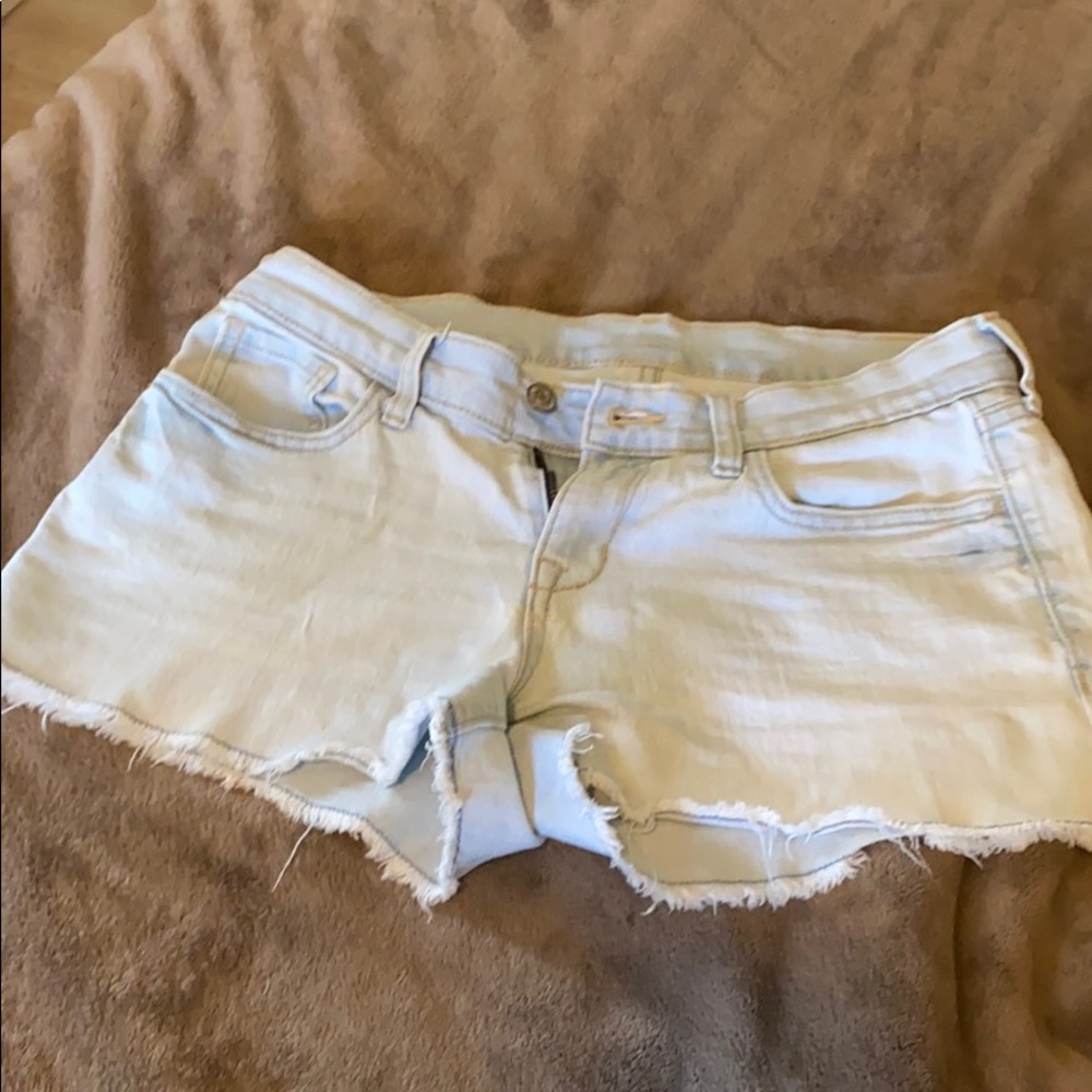 Cutoff Washed Denim Jean Shorts